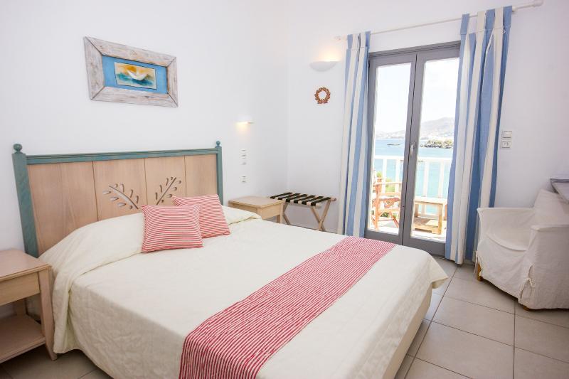 Hotel Paros Bay Parasporos Exteriér fotografie